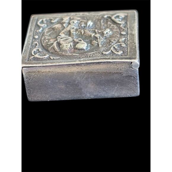Vtg Sterling Silver Dutch Repoussé Snuff Pull Box 925 13.0g - Picture 3 of 12